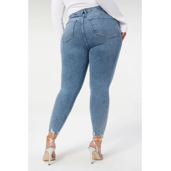 GOOD AMERICAN NWT Good Waist Crop Denim Jean in Blue799 // 14 - Picture 4 of 15
